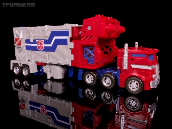 TFormers Gallery   Siege On Cybertron Magnus Prime 015 (15 of 108)